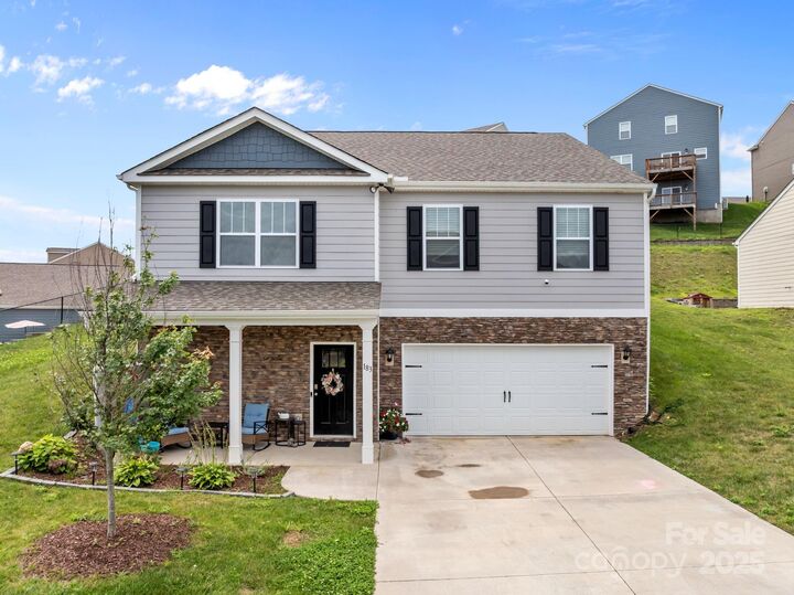 Property Photo: 183 Marathon Lane NC 28715
