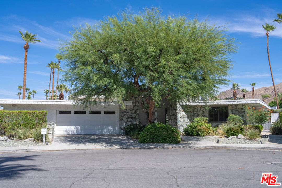 2078 S Chico Dr  Palm Springs CA 92264 photo
