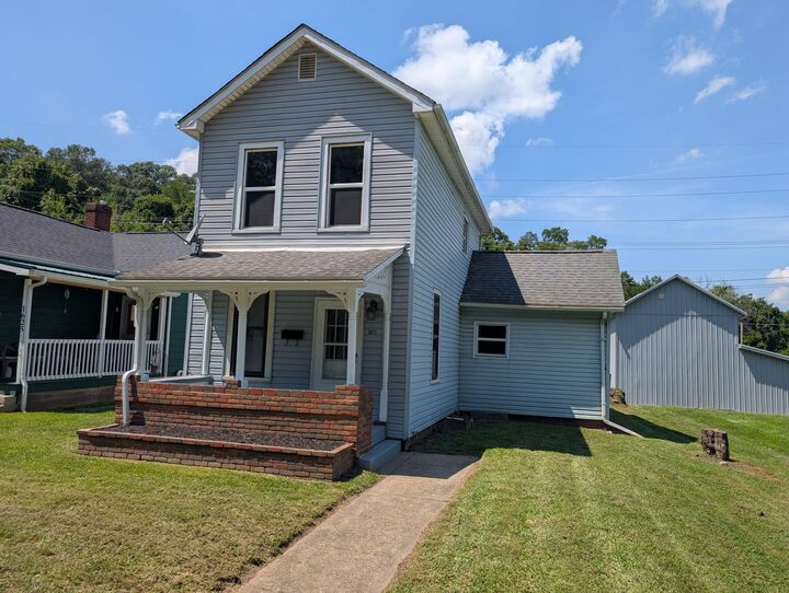 Property Photo: 1621 State Street OH 43701