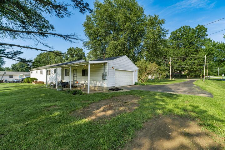 Property Photo:  4623 York SW Road  OH 43062 
