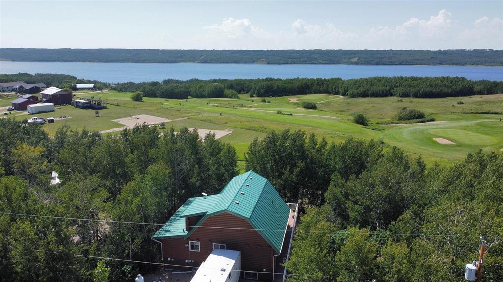 Property Photo:  424 Country Club Drive  MB R0J 0X0 