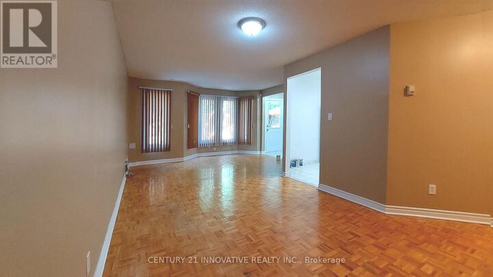 Property Photo:  151 Townsgate Drive 3  ON L4J 8J7 