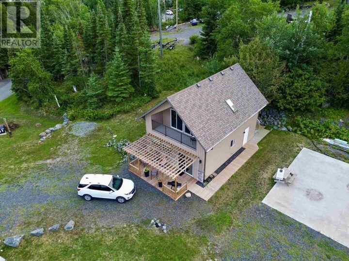 Property Photo: 16 Au Lac Retreats Crescent, Lake Of The Woods ON P0X 1N0