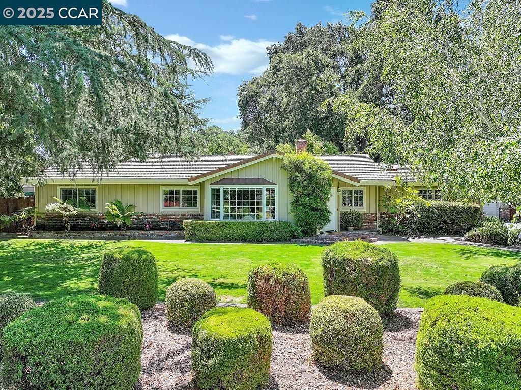 7 Monteira Lane  Martinez CA 94553 photo