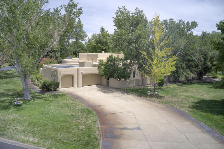 Property Photo:  5800 Tinnin Road NW  NM 87107 