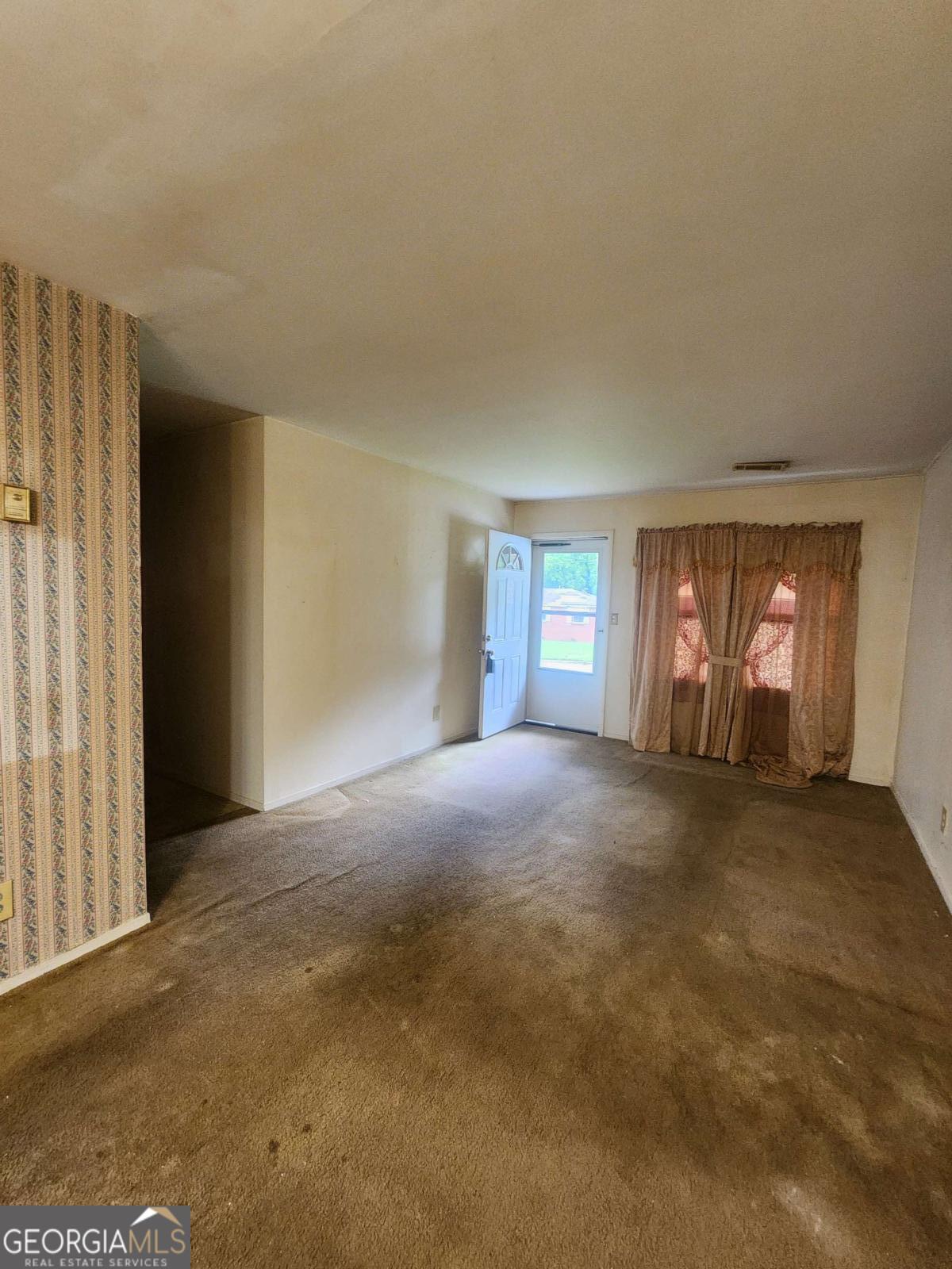 Property Photo: 830 Sandy Creek Drive NW GA 30331