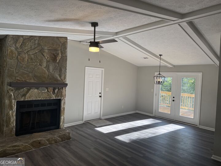 Property Photo: 217 Clearview Court GA 30241