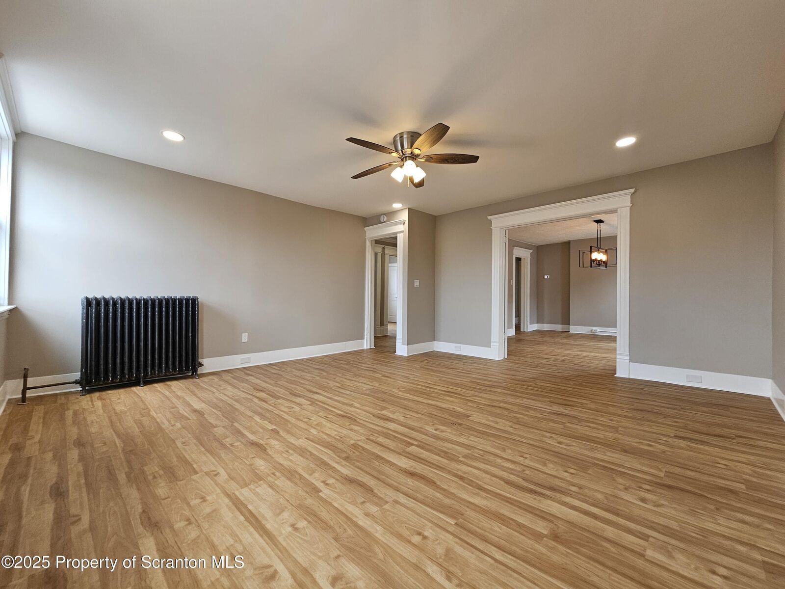 Property Photo: 218 S Franklin Street Fl 3 PA 18701