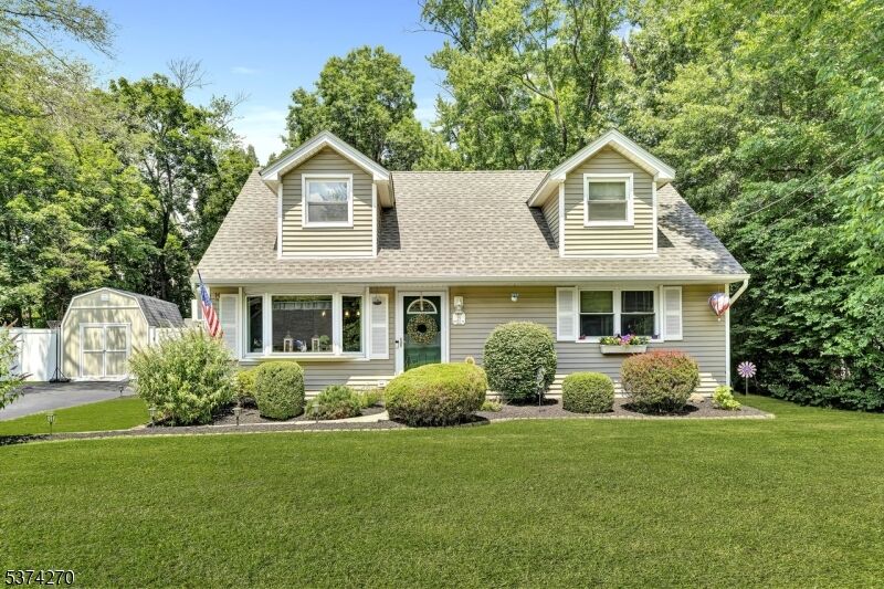 Property Photo:  25 Ferndale Rd  NJ 07470 