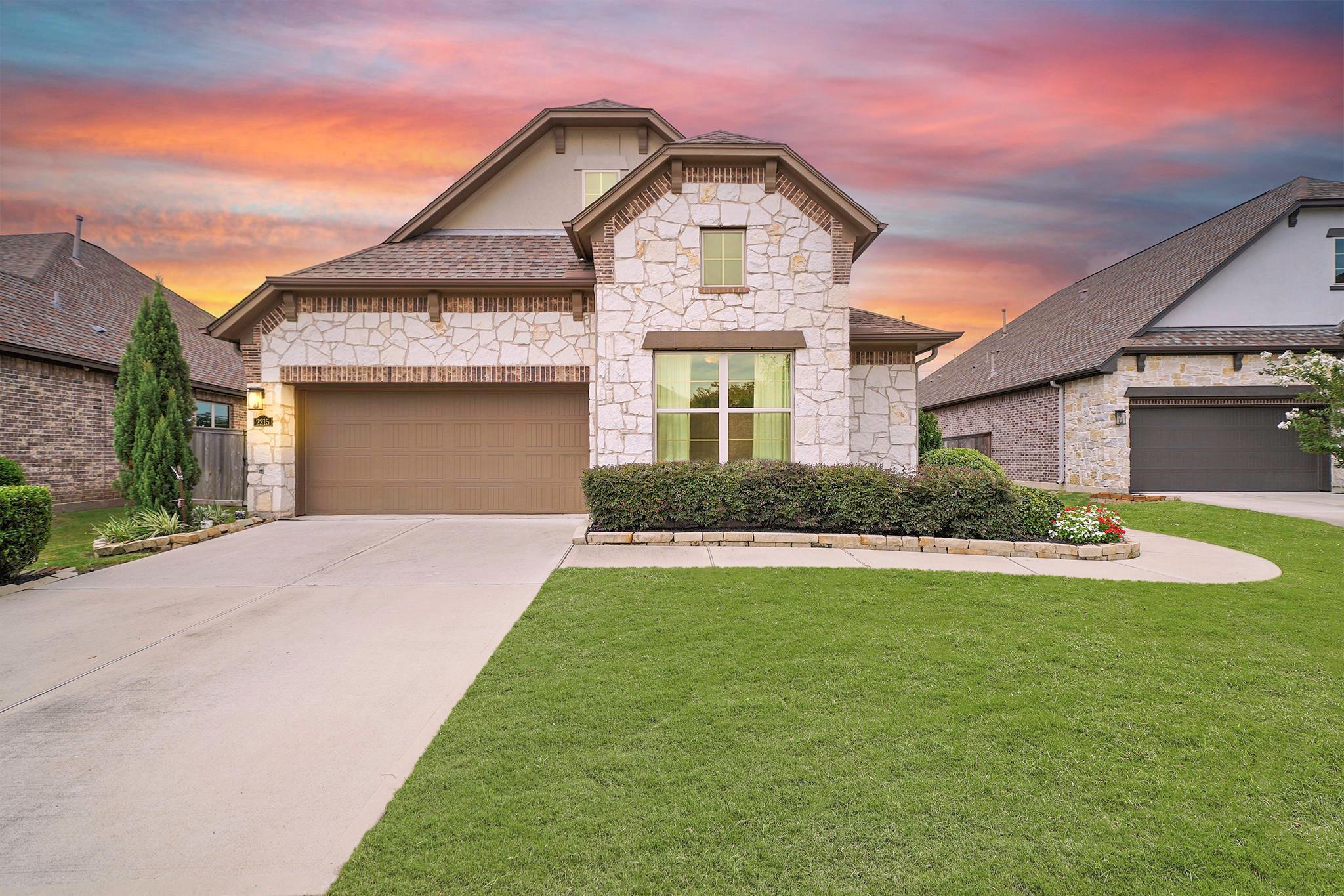 Property Photo: 2215 Rose Manor Court TX 77469