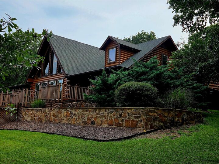 Property Photo: 9033 Safari Shores Drive TX 75770