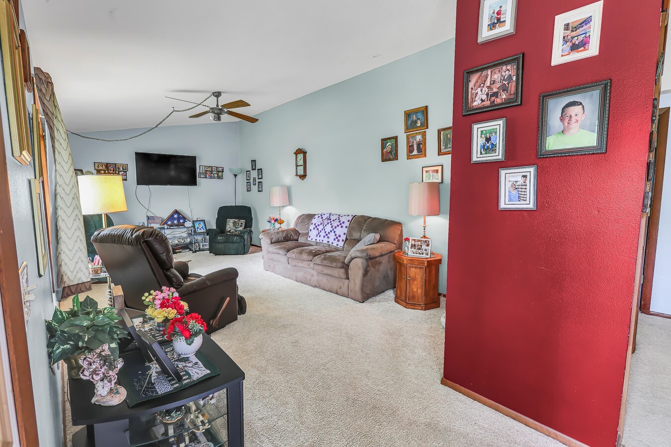 Property Photo:  2137 Cordova Avenue  IA 50143 