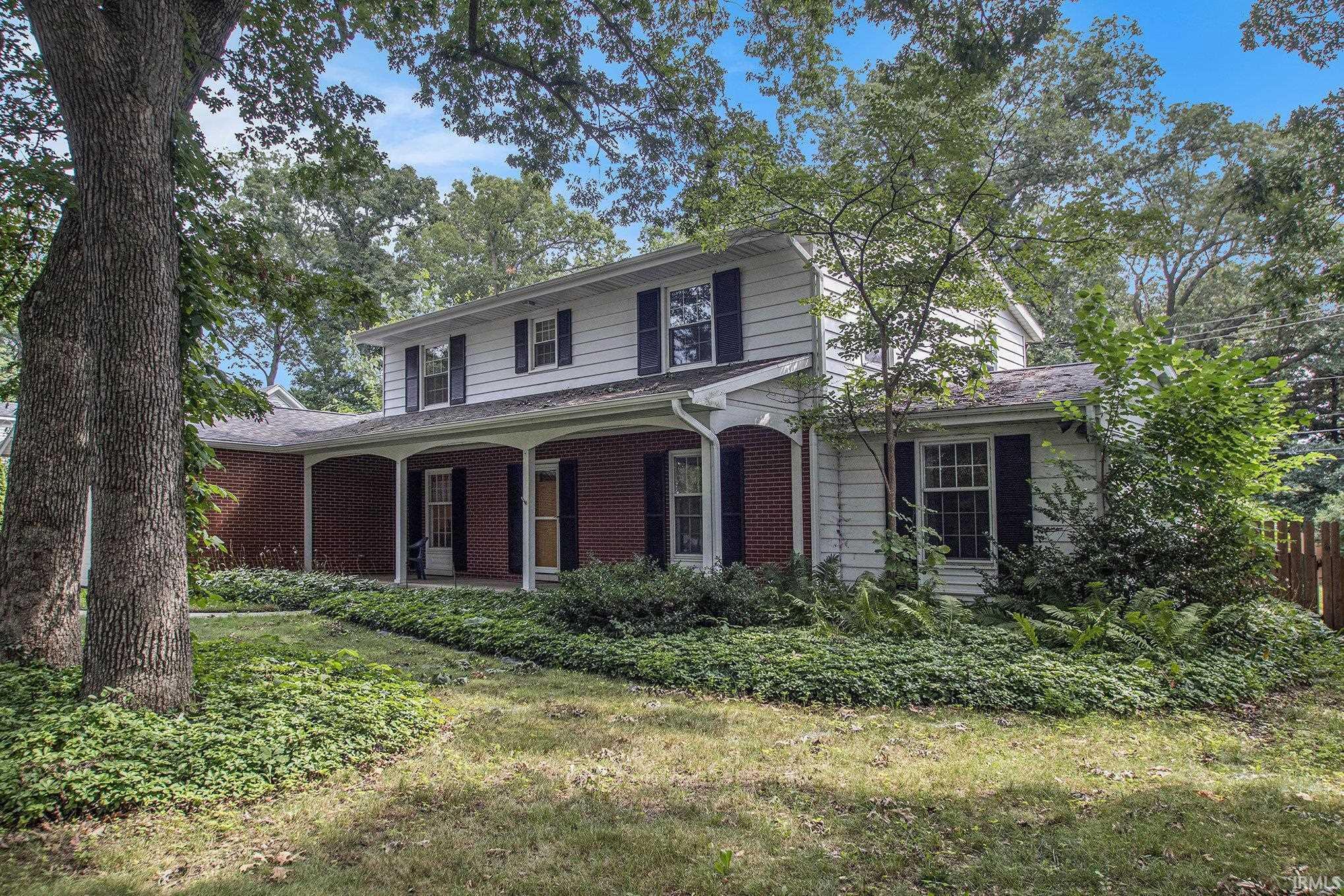 Property Photo:  1506 Dogwood Drive  IN 46514 