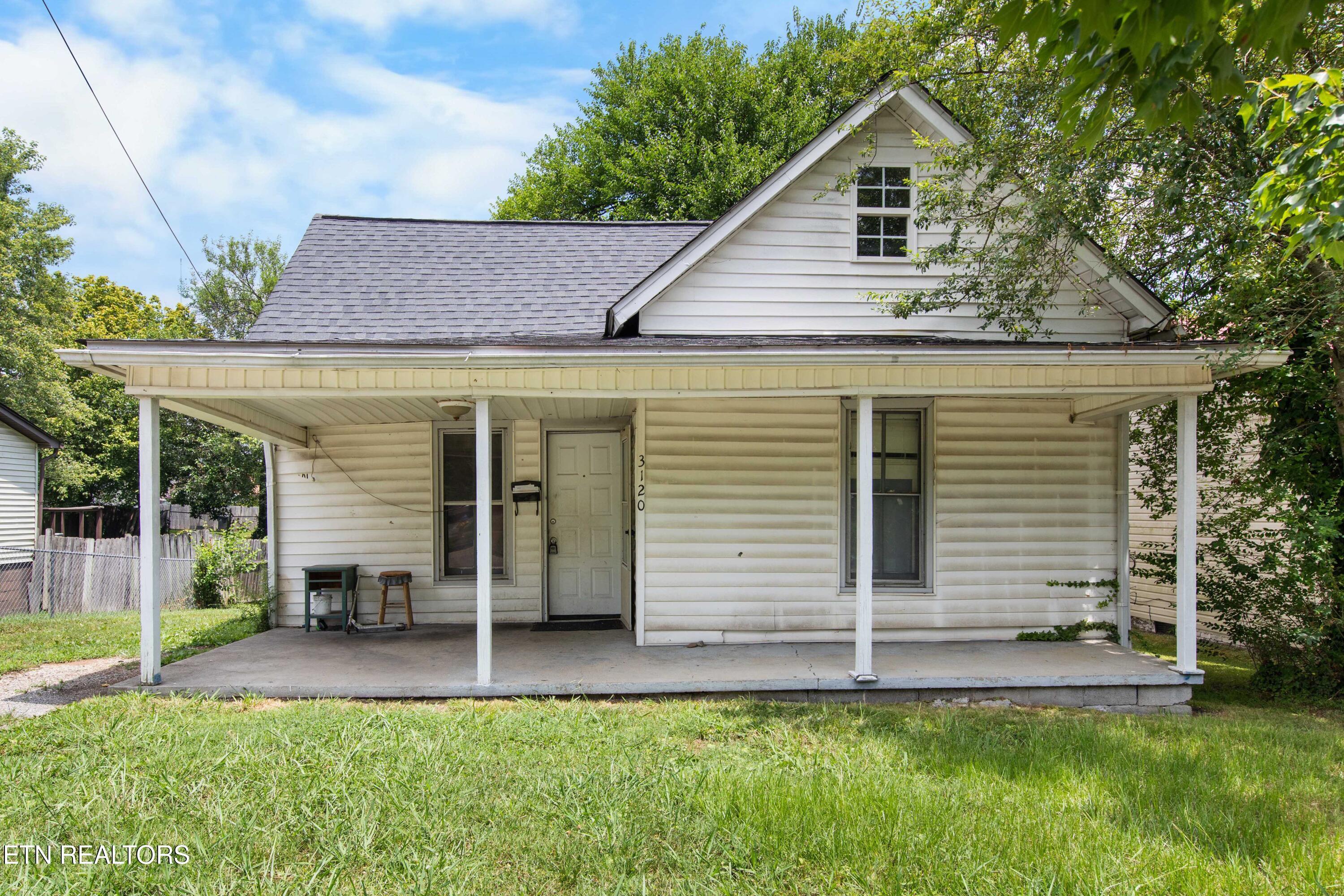 Property Photo: 3120 Galbraith St TN 37921