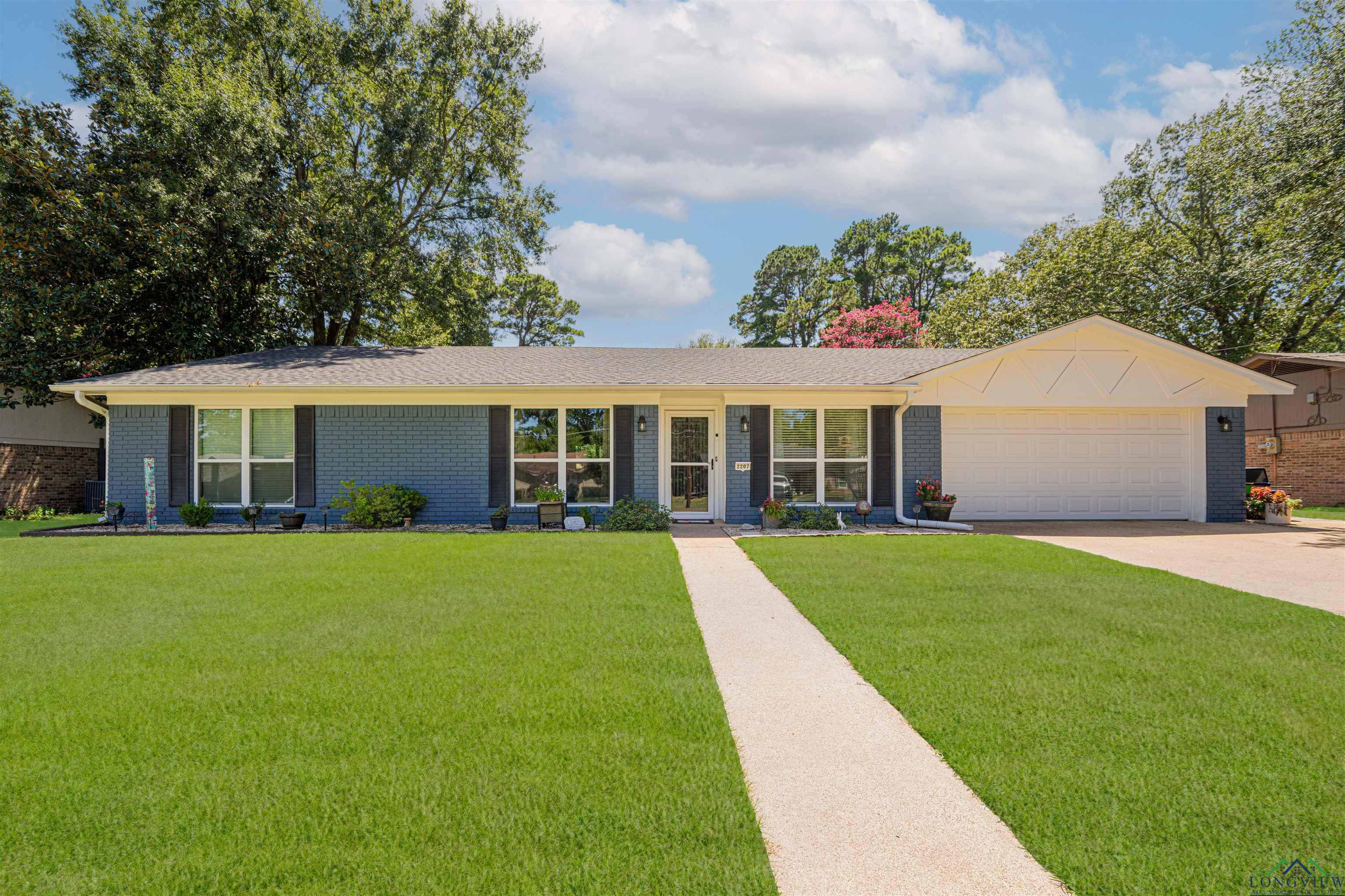 2207 Wainwright Ct  Longview TX 75605 photo