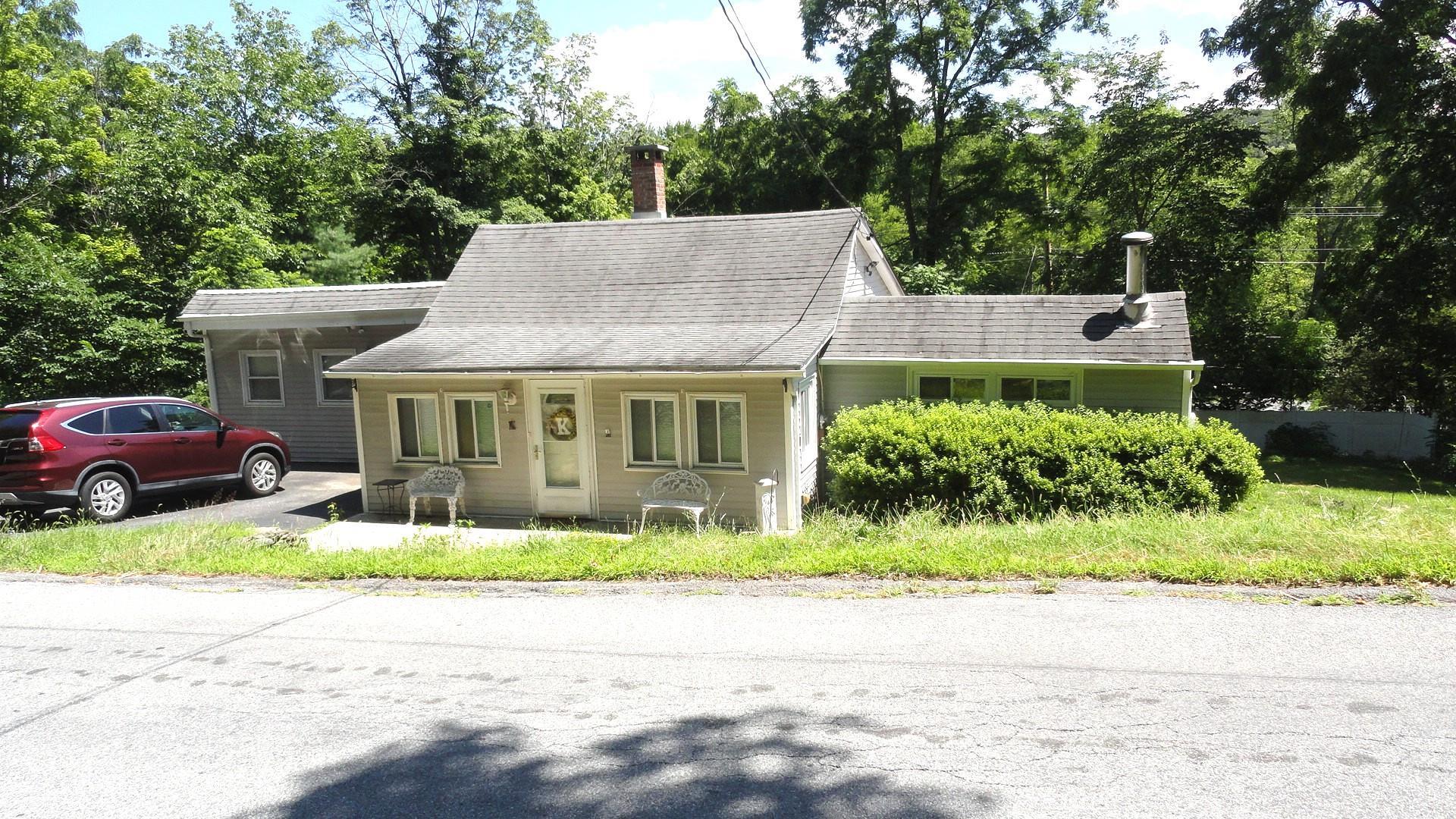 Property Photo:  198 Tinkertown Road  NY 12578 
