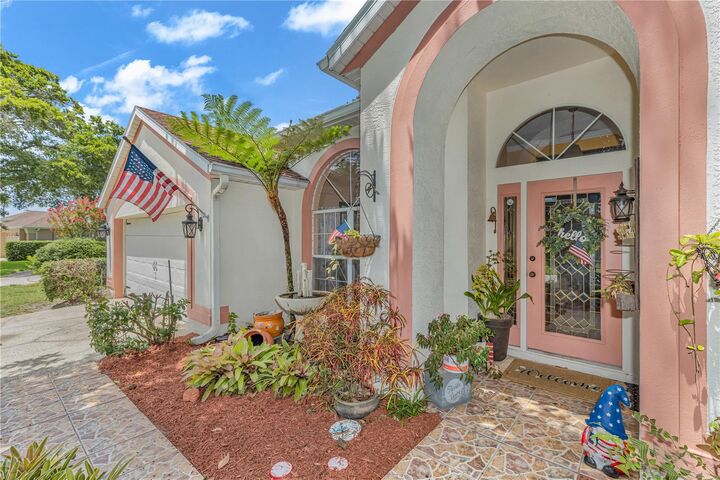 Property Photo: 1587 Hunters Stand Run FL 32765