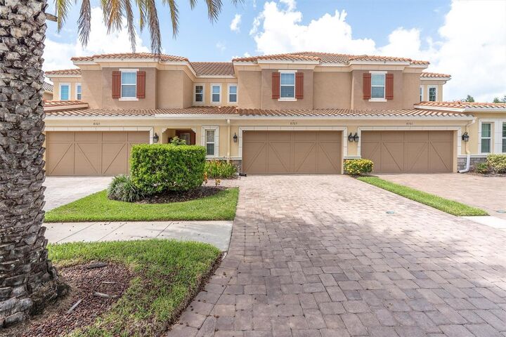8703 Terracina Lake Drive  Tampa FL 33625 photo