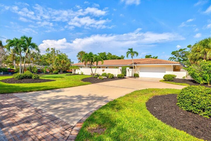 Property Photo: 5012 Higel Avenue FL 34242
