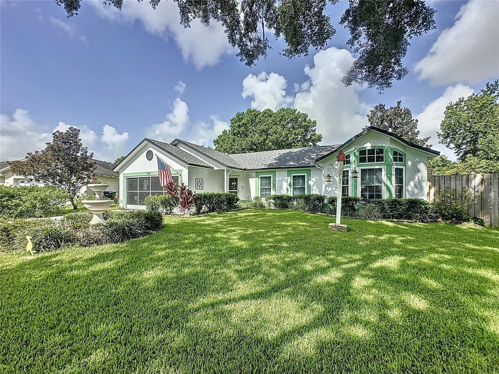 Property Photo: 180 Sunridge Woods Court FL 33837