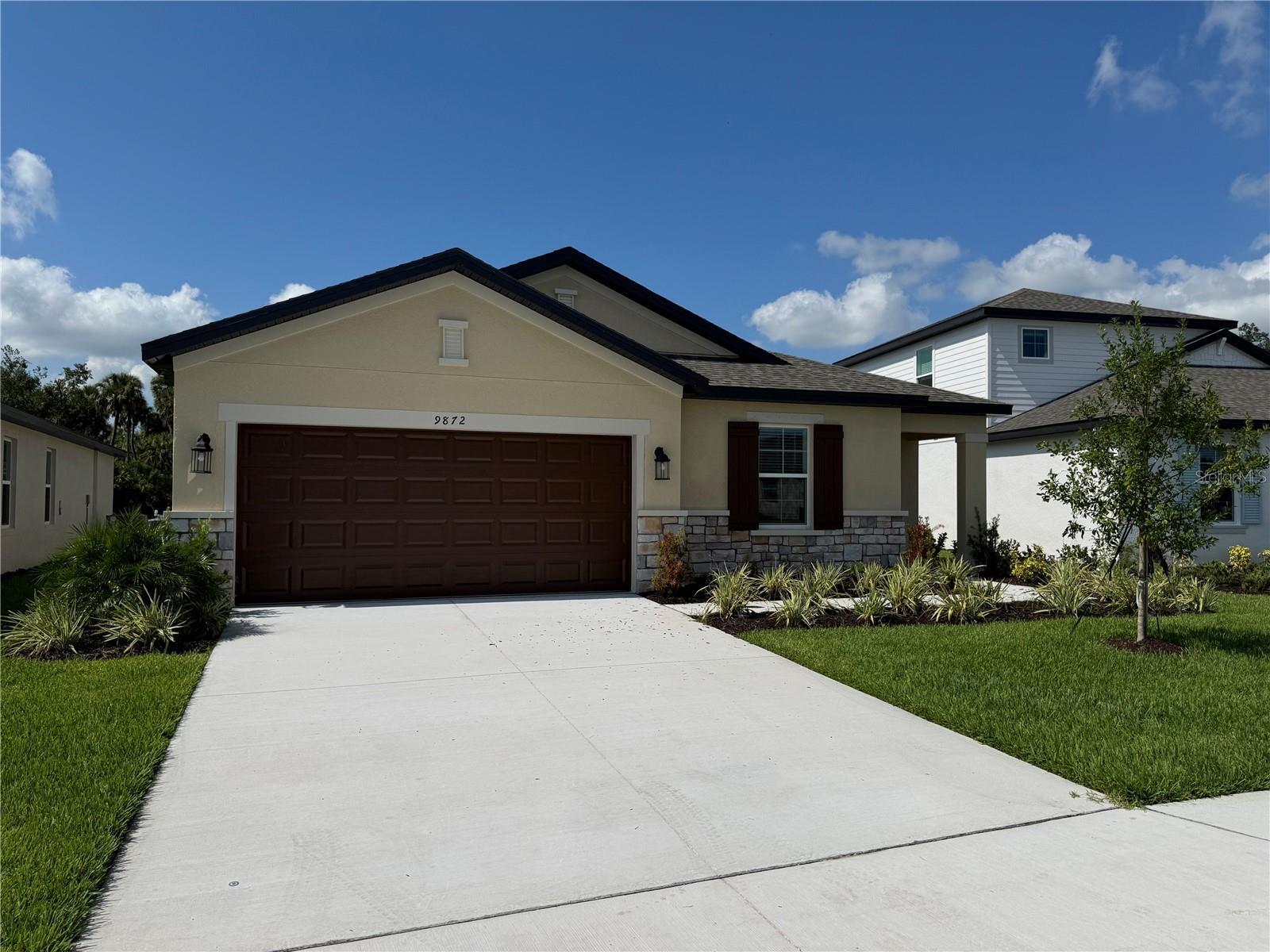 Property Photo: 9872 Last Light Glen FL 34219