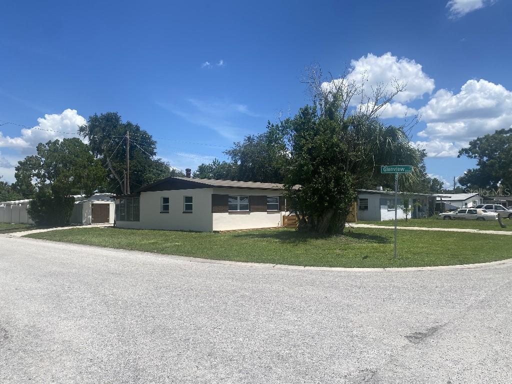 Property Photo:  4931 Halifax Drive  FL 33615 
