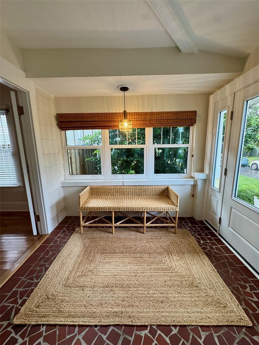 Property Photo:  221 13th Avenue NE  FL 33701 