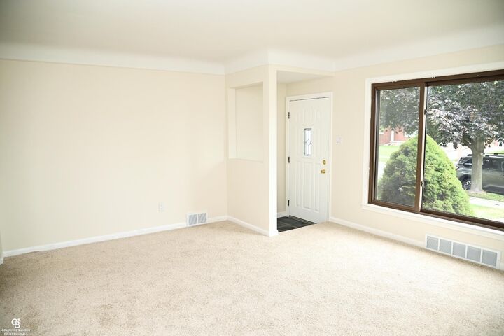 Property Photo:  20618 Sunnyside Street  MI 48080 
