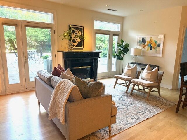 Property Photo: 1515 N Van Buren St 208 WI 53202