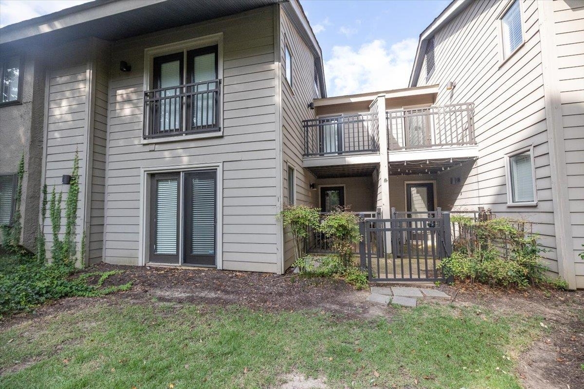 Property Photo: 1826 Crossflower Cv 91 TN 38138