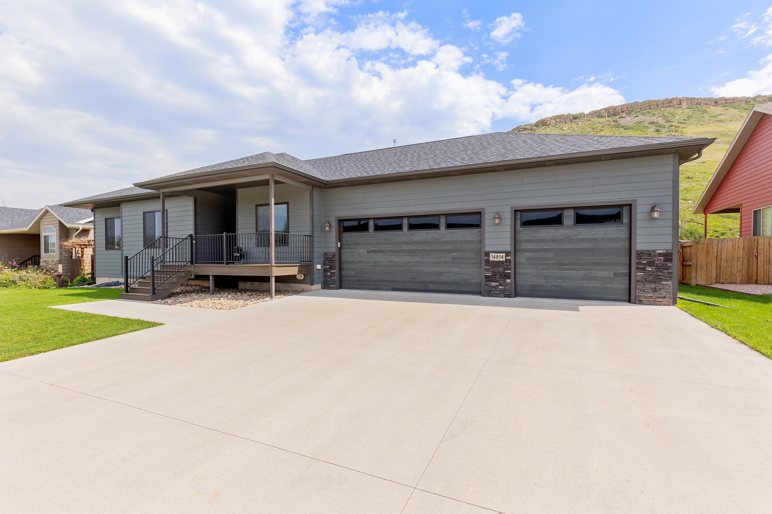 Property Photo: 14814 Glenwood Drive SD 57769