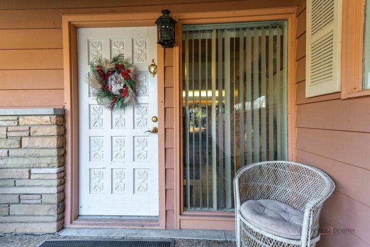 Property Photo:  1161 Oak Spring Lane  IL 60048 