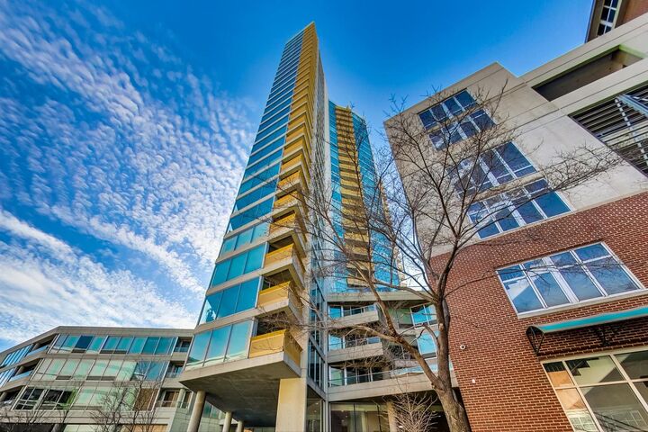 Property Photo:  1720 Maple Avenue 2340  IL 60201 