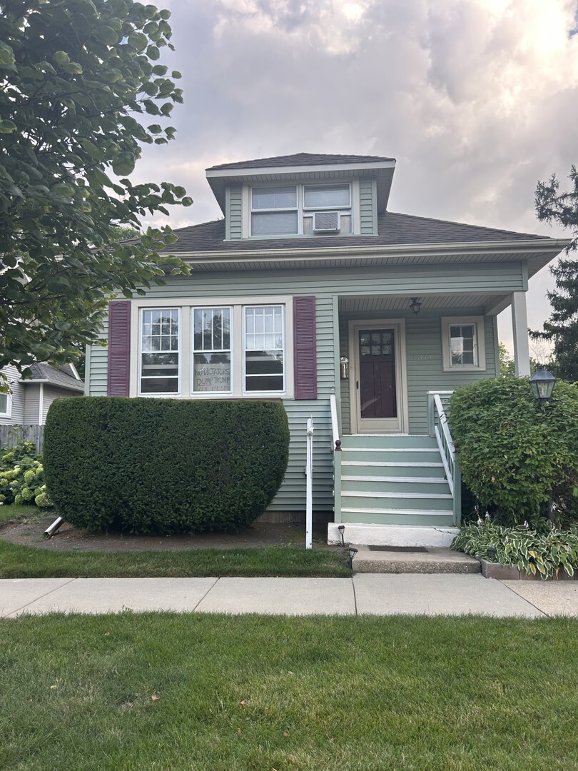 Property Photo: 1311 Henry Avenue IL 60016