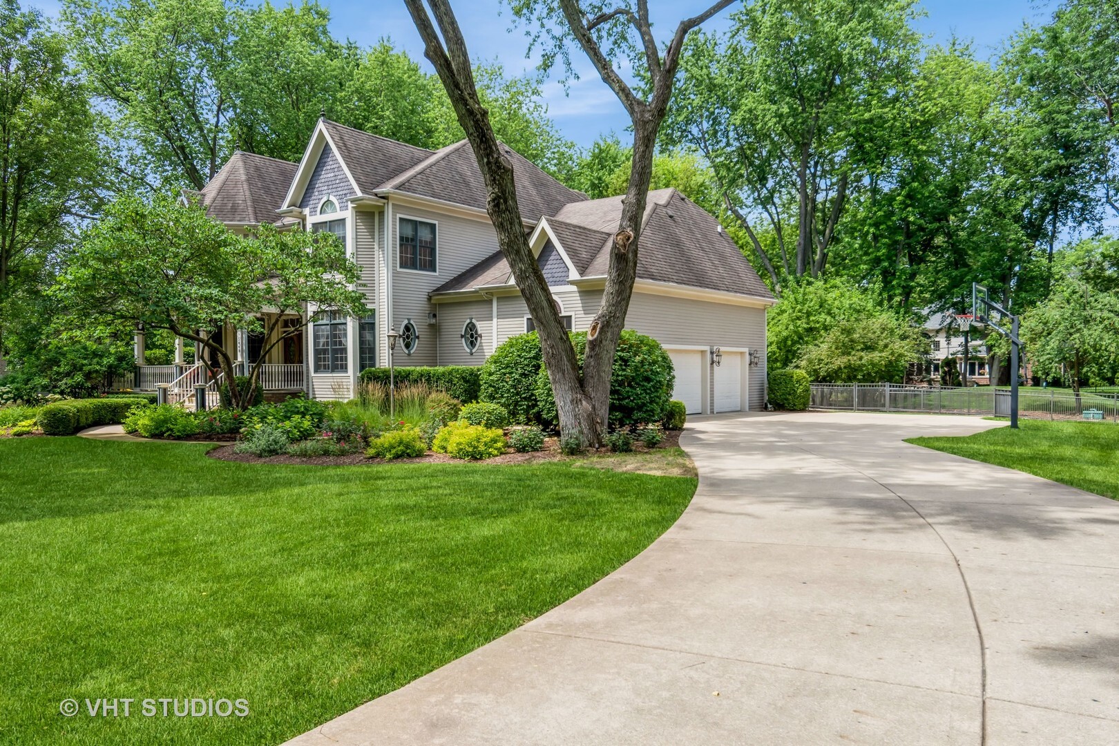 Property Photo: 7S448 Arbor Drive IL 60540