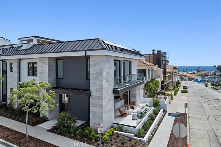 Property Photo: 220 Carnation Ave. CA 92625