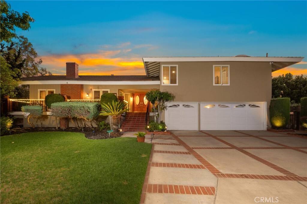 Property Photo: 1481 Kensington Drive CA 92831