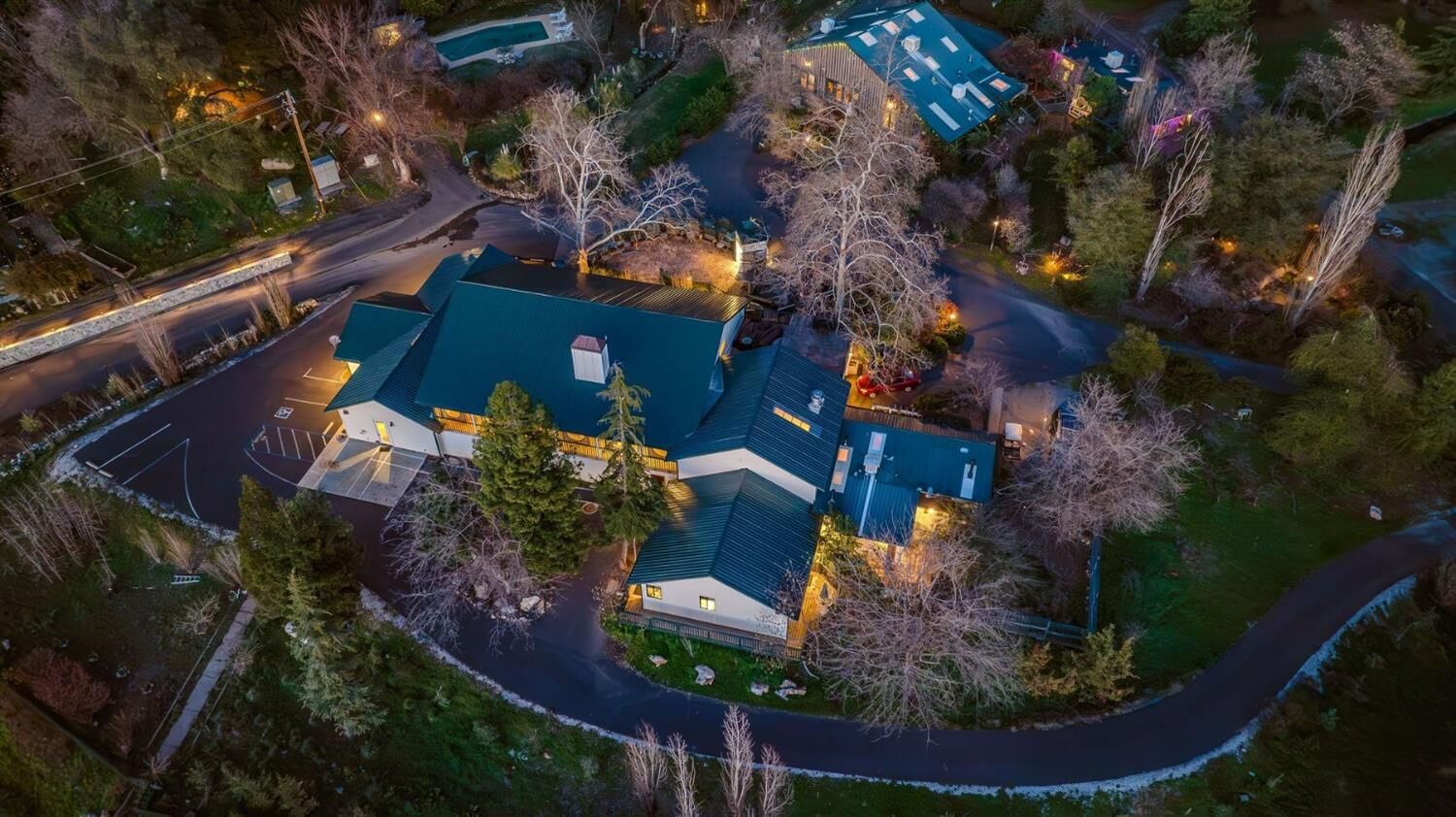 Property Photo: 21645 Parrotts Ferry Rd CA 95310