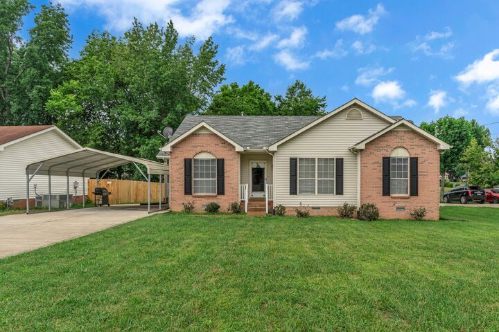 Property Photo:  110 Sycamore Dr  TN 37188 