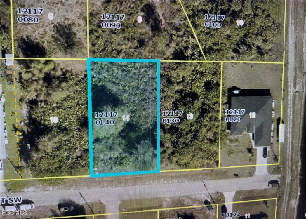 Property Photo: 2504 12th Street SW FL 33976