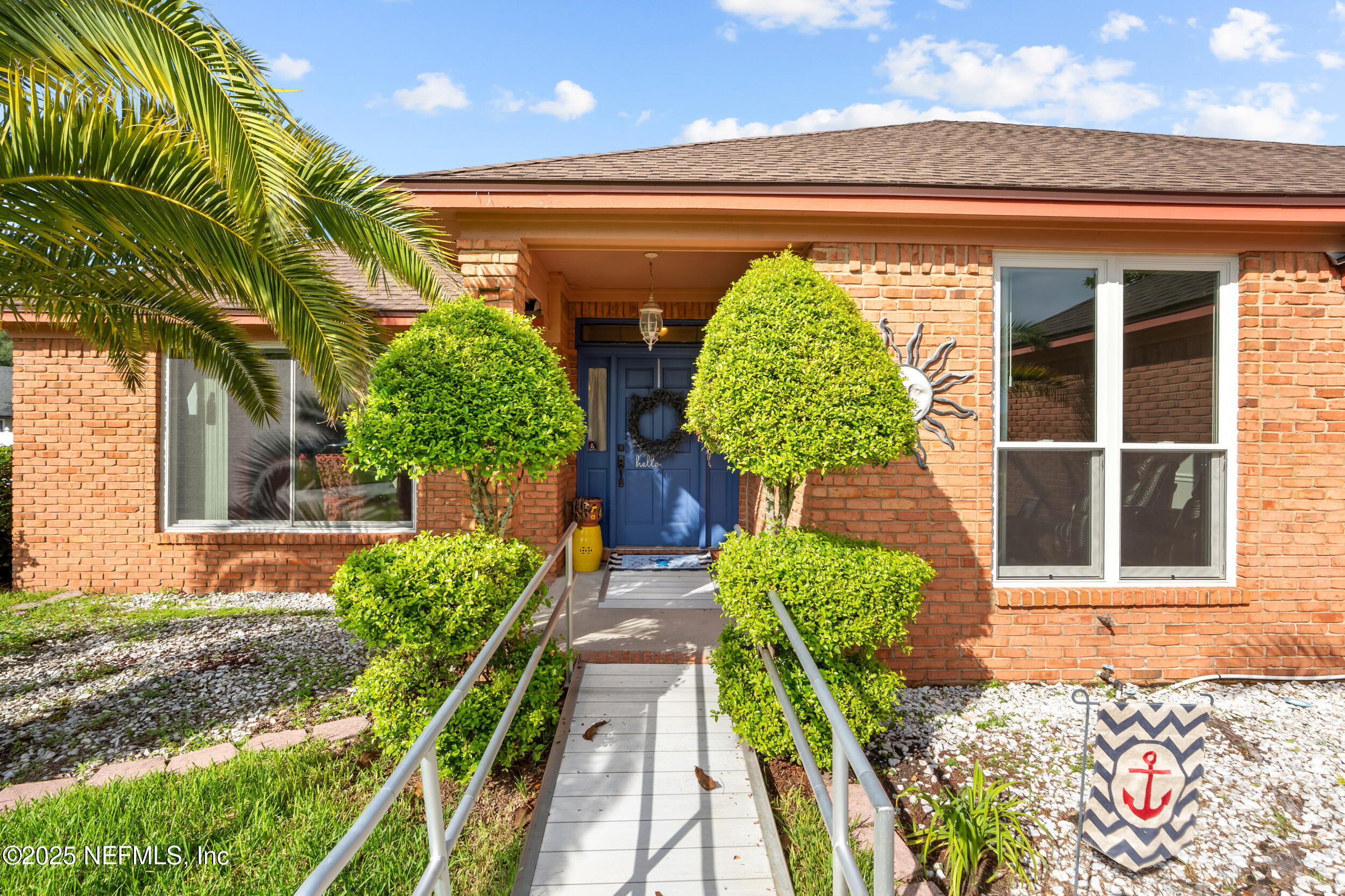 Property Photo: 2624 Sharpsburg Court FL 32068