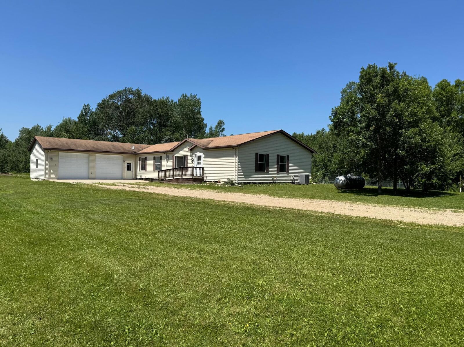 Property Photo: 23945 Aspen Road MN 56676