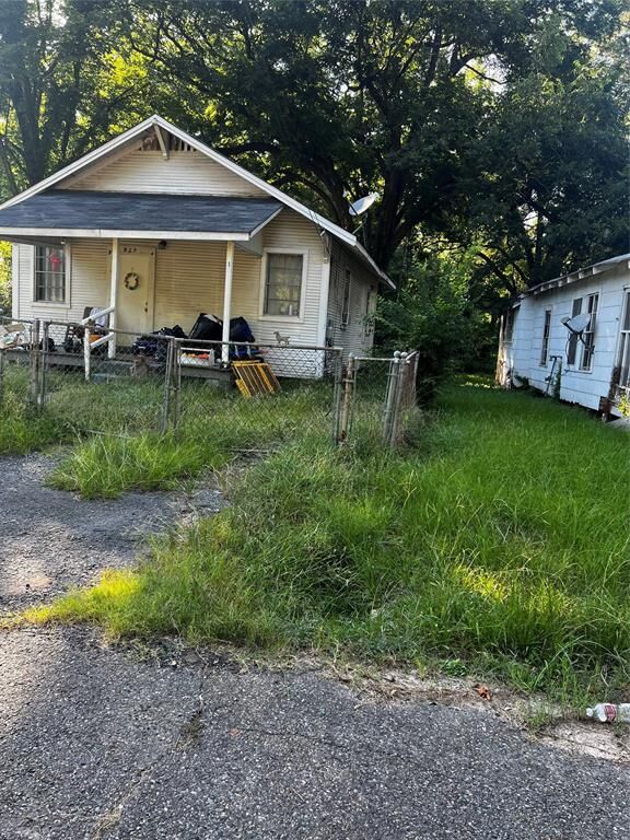 Property Photo:  913 Bethany Street  LA 71106 