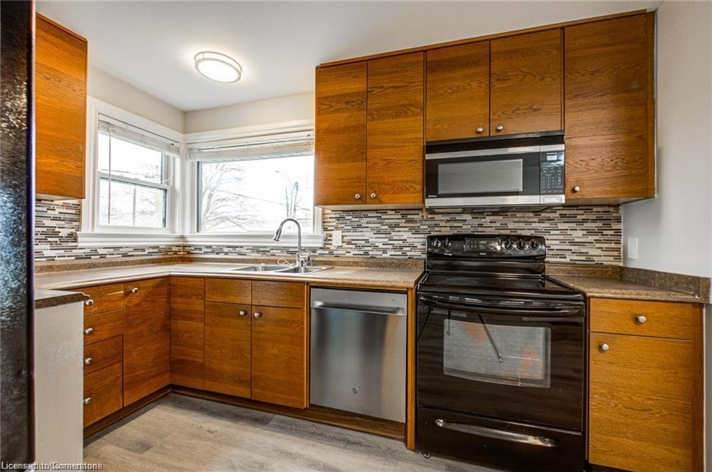 Property Photo: 94 Gailmont Drive Upper ON L8K 4B6