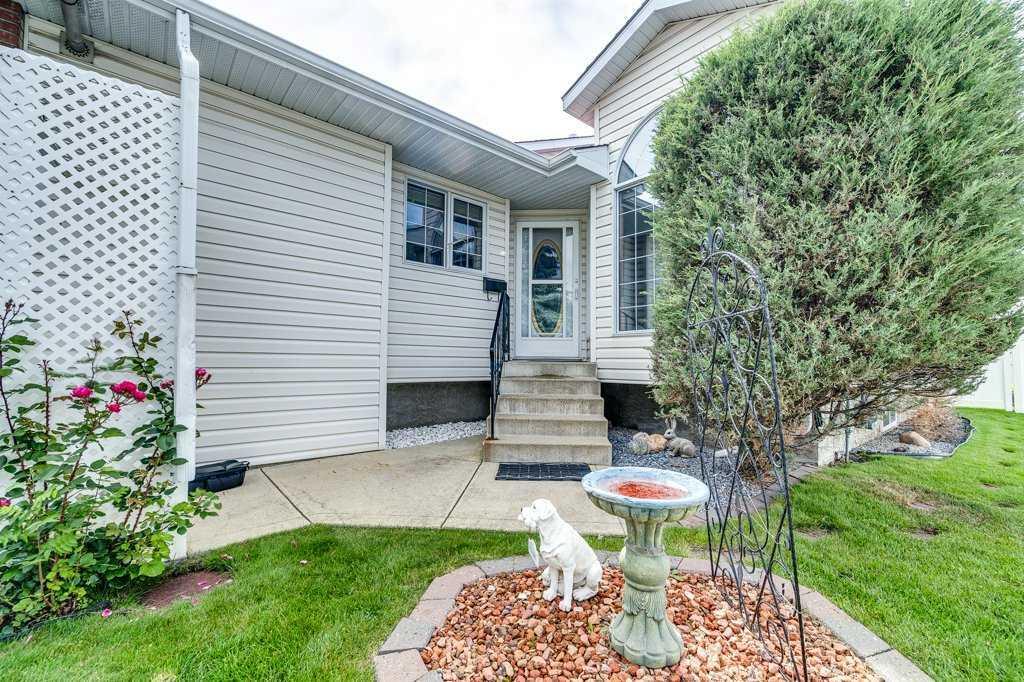 Property Photo:  156 Doran Crescent  AB T4R 2M6 