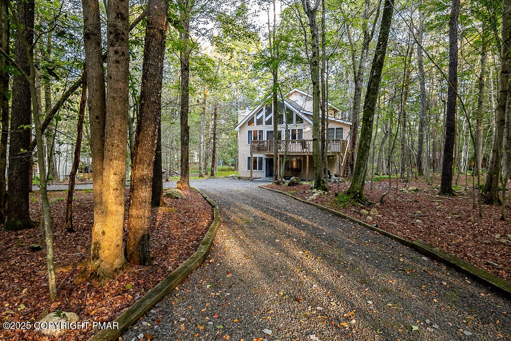 Property Photo:  48 Ridge Road  PA 18424 