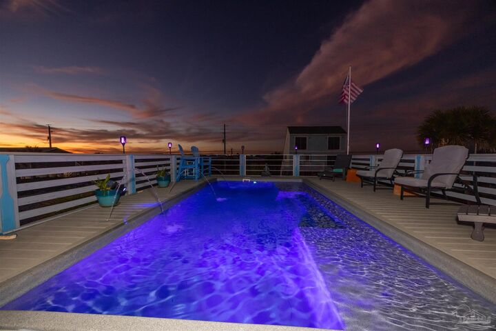7810 Gulf Blvd  Navarre Beach FL 32566 photo