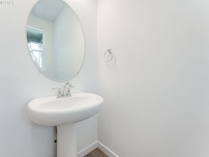 Property Photo:  2207 SW 5th Pl  WA 98604 