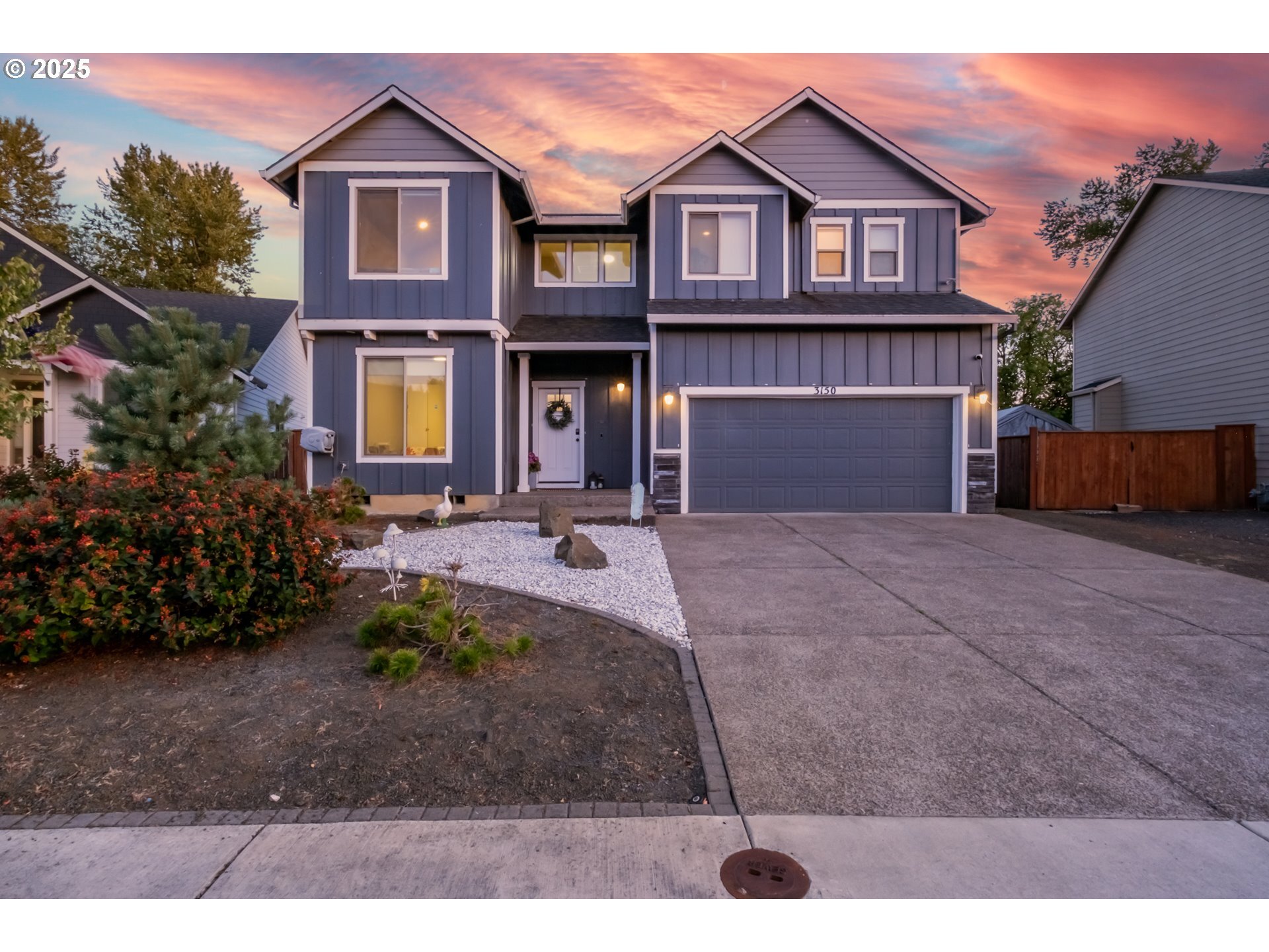 Property Photo: 3150 Duane Ct OR 97322