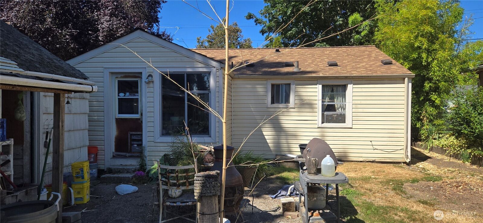 Property Photo:  10832  3rd Avenue S  WA 98168 